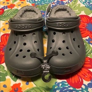 NWT Crocs Ralen Lined Clogs